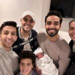 Hesham Gamal Instagram – القمررر ده ماشاء الله يبقى “زين محمد جمال” 👼🏻
تاني بيبي في الجروب بتاعنا بعد عمر ابن مادي ❤️
وان شاء الله ولادنا يبقوا في ضهر بعض زي محنا في ضهر بعض 💪🏻
الف مبروووووك روينا احلى واصغر أم اللي متعبتش حد ولا حد حس بيها ماشاء الله بجد 🖐🏻
واخويا الصغير ابو زين 👬 اللي هيبقى أحن أب ان شاء الله 🥰