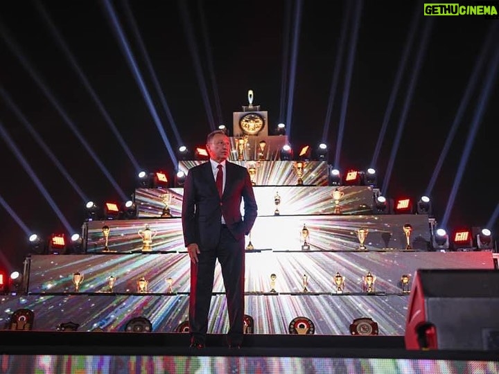 Hesham Gamal Instagram - النادي الاهلي حقق السنه دي انجاز استثنائي وعشان كده كان لازم له حفل استثنائي يوضح حجم الانجاز ده، وبصراحه انا مبسوط وفخور بمستوى حفلات النادي الاهلي ومعتقدش ان حفل بالشكل ده بيحصل بسهوله غير في انديه قليله في العالم 🦅❤️ ومن الحاجات المميزه جدا بالنسبالي في الحفله هو تكريم كل الالعاب بجانب كرة القدم لانهم حققوا انجازات استثنائيه فعلا 👏🏻 شكرا لثقة الاسطوره اللي انا محظوظ اني بعاصر فترة ادارته للنادي الاهلي 🦅 الكابتن محمود الخطيب 🦅 ومحظوظ اكتر اني عرفت على المستوى الانساني لمدة ٩ سنين راجل بيديني مثال كل يوم للنجاح واحترام النفس بدون غرور وكمان احترام الغير ❤️ فخور بفريق الاخراج والانتاج لشركة روزناما اللي وصلوا الحمد لله لدرجه احترافيه وخبره كبيره ومريحه بعد عدد كبير من حفلات واحداث ضخمه كبيره اتوفقنا فيها خاصة السنه دي ٢٠٢٣ 👏🏻💪🏻 شكرا اخويا جلال الزكي اللي بيعمل ادوار اكتر بكتييير من المفروض، جلال هو بجد عيون اضافيه وعقل زياده بيفكر في كل تفصيله كانها مسؤوليته ❤️ وطبعا شكرا لاخويا وليد الحريري اللي كمان برجعله في كل التفاصيل ويعتبر هو صاحب القرار في كل حاجه بتحصل لاني بستفيد من رأيه وخبرته ورأيه في الناس طول الوقت ❤️ شكرا لاخويا الصغير محمد جمال على اشرافه على الفقره الغنائيه وكورال هارموني عربي ❤️ وشكرا لمهندس الصوت بيشوي مجدي واخويا وصديقي مادي على مساعدتنا في الميدلي شكرا للشاطر والموهوب اللي عنده ذوق في شغله محمود وهبه اللي عمل لوح في السما بالفاير ووركس وربنا يكرم في اللي جاي ان شاء الله 🎇 شكرا لصديقي تامر فوزي ورجالته الوحوش ومهندس الصوت شريف الاغا وكورال هارموني عربي واخيرا شكرا لكل ادارات النادي الاهلي ومديرينها وموظفينها والامن والعمال وكل حد اشتغل وتعب في وقت قليل وضغط عشان الحفل يخرج بالشكل ده 🦅❤️
