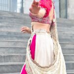 Hiba Nawab Instagram - Don’t miss Jhanak’s enchanting dance performance tonight at 10:30pm @starplus 🌟🕺💃 #Jhanak #hibanawab❤