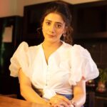 Hiba Nawab Instagram - Glowing in my own light💫 . 📸 @blueskyfilmz Mumbai, Maharashtra