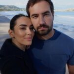 Hilona Gos Instagram - Depuis que je suis enceinte je me rend compte que certains ne sont plus là. Merci à ceux qui sont présents au quotidien et merci à ma famille d’être venu me voir j’en avais tellement besoin 🦋🌈🩵