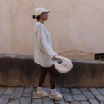 Hilona Gos Instagram - Ça faisait longtemps que je vous avez pas posté un petit look et surtout un look avec la nouvelle collection @sorella.ha dont je suis très fière ! 🥺🤍 Merci pour vos toutes commandes qu’on prépare avec amour avec la team 🫶🏼
