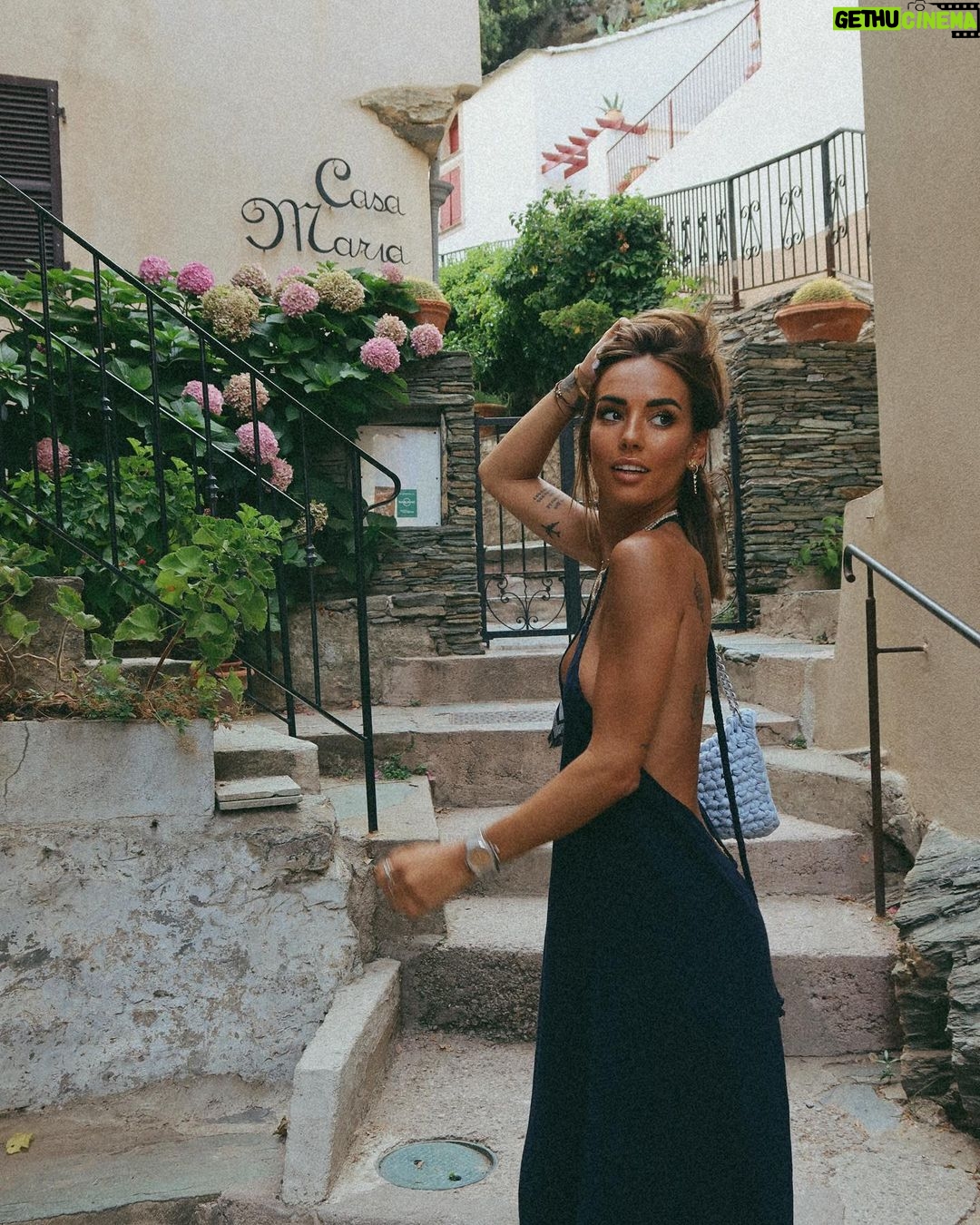 Hilona Gos Instagram - Une weed en a st florent, une surprise plus que parfait organisée par @paulandre.a26 je t’aime tellement 🦋