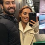 Hilona Gos Instagram - Pour qu’un séjour Marseillais soit parfait, il nous faut : Des super amis, un super chéri, un super temps, et surtout un super resto pour partager nos moments . C’était génial ! À refaire au plus vite ✨ La Table d’Augustine