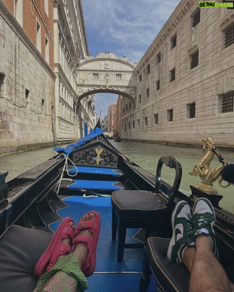 Hilona Gos Instagram - Venise with love 💚 Venice, Italy