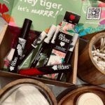 Hilona Gos Instagram – Trop contente de vous faire découvrir ALL TIGERS : cette marque de makeup imaginée par un père pour sa fille, pour qu’elle ait accès à un maquillage stylé ET naturel 💖🤍.
Les couleurs sont intenses et longue tenue, les compositions naturelles & vegan 🌈💖. Et ils reversent 1% des ventes à la protection des tigres en Inde !
Avec @alltigers_organics nous vous faisons gagner un bon d’achat de 150€ ✨ à dépenser sur leur eshop + leur nouveau mascara Extra-Volume (celui que je porte dans la photo : volume top, facile à appliquer et il contient de l’huile de ricin pour la pousse des cils).
Pour participer c’est simple :
1) Suivre le compte @alltigers_organics
2) Suivre mon compte @hilonagos_off
3) Indiquez en commentaire le produit ALL TIGERS que vous choisiriez en priorité
4) Invitez 2 amies à participer
Pour avoir plus de chance de gagner : partagez ce post en story !
#alltigers #wearealltigers #makeupnaturel Calvi, Haute-Corse