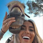 Hilona Gos Instagram - Finalement, vous aviez raison on a les mêmes dents 🤣😏