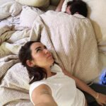 Hilona Gos Instagram – Unposted du mois
1- Romy et sa maman dans le lit, 90% de mon temps actuellement
2- Paulo qui essaie de me détendre avec sa passion jazz
3- Asperges corses qui ont fini en brouillade 💚
4- Il en marre de moi, j’aime trop l’embêter quand il dort parce que je m’ennuie
5- « Face à la mer » t’as la ref ? 😂
6- toujours Romy la ronfleuse et sa maman, qui du coup ne dort pas
7- Ma passion de femme enceinte : manger des babybel
8- Quel bonheur davoir mon Merlin dans mon jardin
9- Encore moi qui mange, j’aime trop maaanger
Si j’avais du choisir une vie, c’est exactement celle là que j’aurais choisie. Je vous aime ma famille @paulandre.a26 merci pour le paradis 🥹❤️