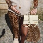Hilona Gos Instagram – OMG JEUX CONCOURS SAC JACQUEMUS! 🥹
Avec @thebradery , l’app de ventes privées 2.0, toutes vos marques préférées à prix doux, on vous fait gagner ce sac Jacquemus ☁️
Pour participer :
– Likez ce post
– Suivez nos comptes @thebradery et @hilonagos_off
– Tag un(e) ami(e) et ceux qui souhaitent participer 🤍
Bonus: Partage le concours en story 🤍
Résultat le 25 Mars !
Bonne chance à tous
Ps: Si tu veux tester l’app The Bradery, le code hilona15 offre -15€ sur la première commande dès 60€
collaboration commerciale rémunérée