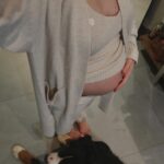 Hilona Gos Instagram - Voilà quelques photos d’un dimanche à la maison 🤍 Je vous laisse découvrir l’organisation de la dernière 😂