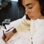 Hilona Gos Instagram - C’était journée préparation de la nouvelle co @sorella.ha , j’étais inspirée et ça fait du bien. Trop hâte de vous montrer ce qui se prépare et poulpi aussi 🤍