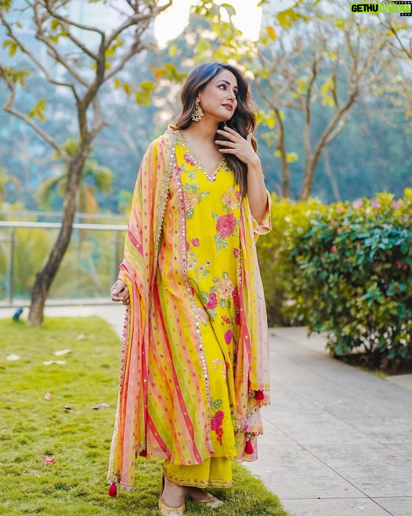 Hina Khan Instagram - Kabhi na kabhi 💛
