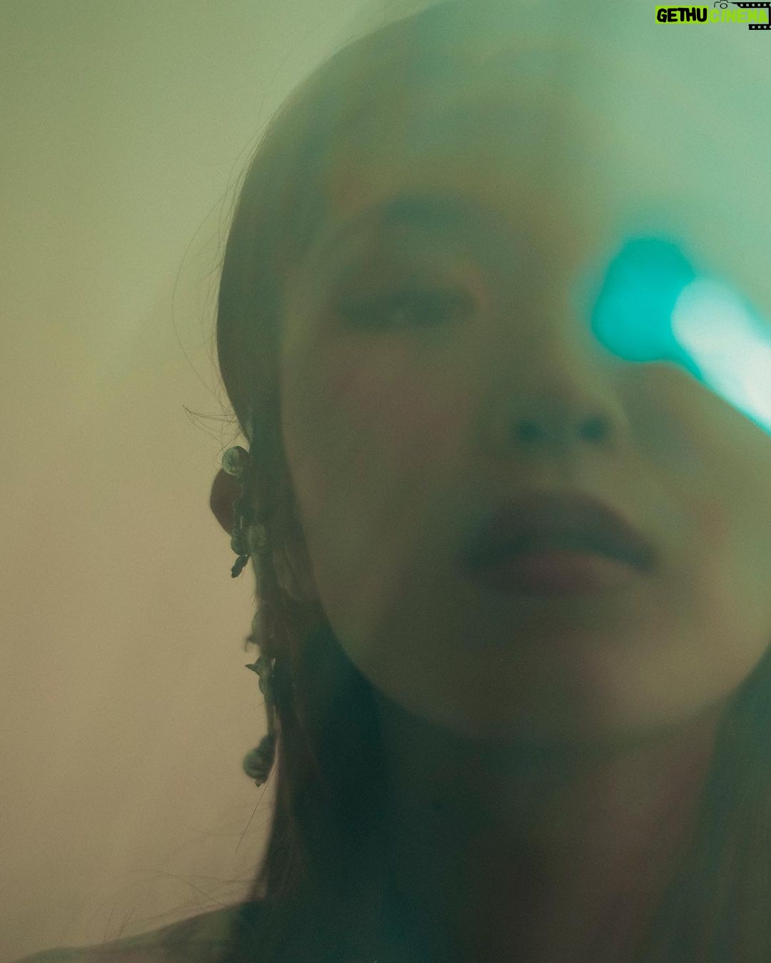 Hina Yoshihara Instagram - in my element🪽 Photographer @harutaaaaaaa Hair Make-Up @tomoca13 Styling @takafumi_80 Headpiece & armor by @hiiii_1025 • Set-up @sui_tokyo tops @dense_tokyo choker @ryokawachi_jp Tokyo, Japan