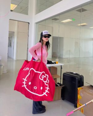 Hina Yoshihara Instagram - はろ〜きてぃ〜できたてのポップコーンはいかが？ﾐ・◦・ﾐ🎀💖
