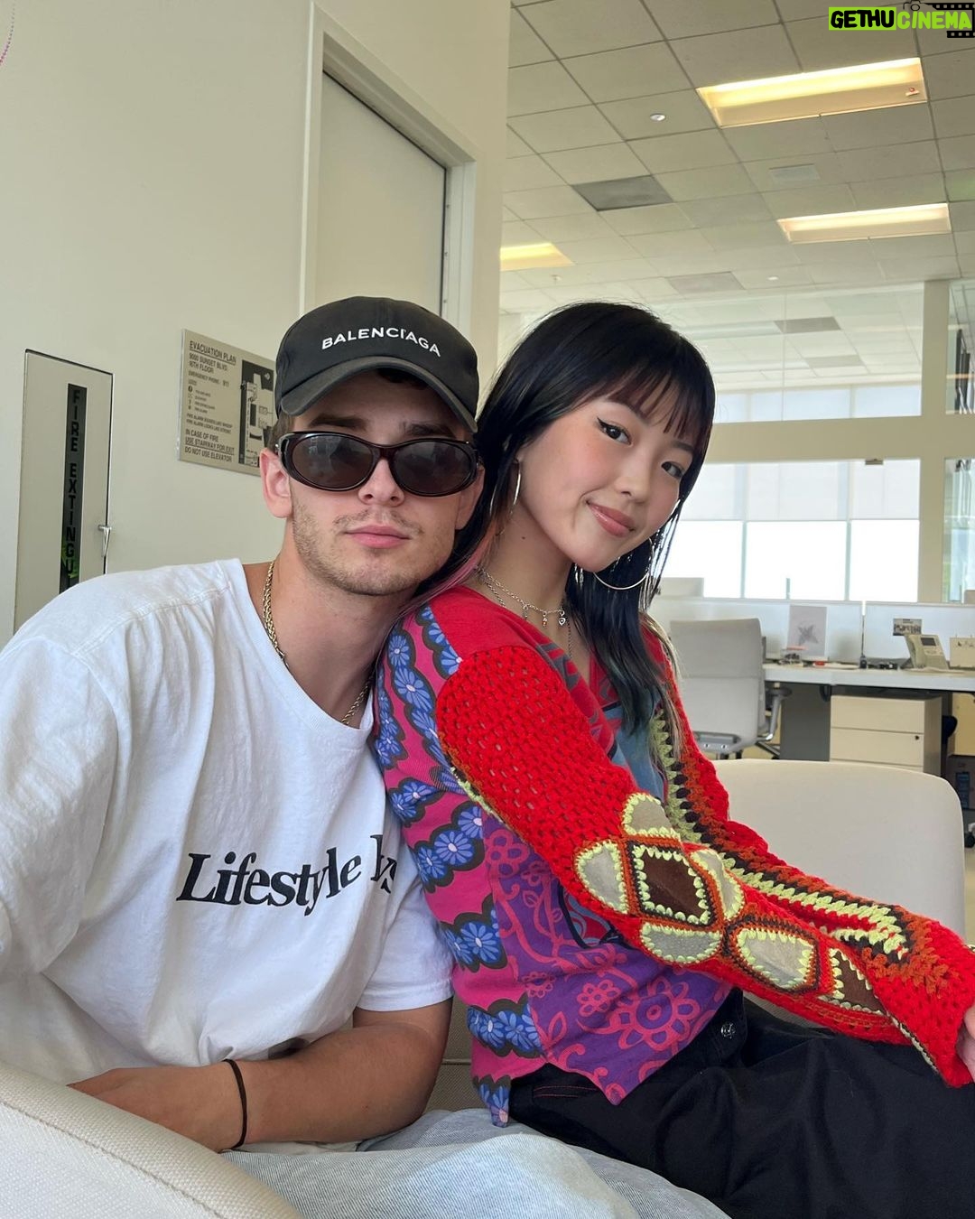 Hina Yoshihara Instagram - 9️⃣0️⃣0️⃣0️⃣ 9000 Sunset Building
