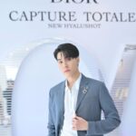 Hirunkit Changkham Instagram - ตอบโจทย์ผิวได้ตรงจุด! Capture Totale Hyalushot ผลิตภัณฑ์ที่ช่วยแก้ไขริ้วรอยที่เกิดจากการแสดงสีหน้า หรือบริเวณที่เป็นกังวลได้ ผิวแลดูเรียบเนียนเติมเต็ม ตรงจุดทุกช็อต😍 จองมาร่วมงาน Dior Capture Totale Hyalushot ในวันที่ 13-14 มกราคมนี้ ที่ Line official @DiorThailand http://on.dior.com/linethp080124 สถานที่จัดงาน: Kronos Office Building- อาคารโครนอส ชั้น 27 ถนนสาทร #DiorHyalushot #DiorCaptureTotale #DiorBeauty @DiorBeauty