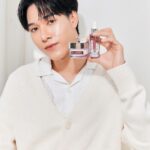 Hirunkit Changkham Instagram - ผิว Glass skin ดูสุขภาพดีแบบนี้ ต้องเริ่มที่เติมความชุ่มชื้น และเสริมชั้นผิวให้แข็งแรง ซึ่งเรามีตัวช่วยเป็นคู่หูไฮยาจาก L’Oreal Paris เริ่มจาก Hyaluron Serum เติมความชุ่มชื้นอย่างล้ำลึกให้ผิวดูอิ่มเด้งจากภายใน แล้วตามด้วย Hyaluron Line Filling Water Cream ช่วยลดเลือนริ้วรอย และยังมีเซราไมด์เสริมปราการผิว ใช้คู่กันผิวยิ่งดูฉ่ำน้ำ อิ่มฟู นุ่มเด้ง สุขภาพดีสุด ๆ ไปเลย #LOrealParisTH #LOrealHyaluronCream #Glassskin #ลอรีอัลไฮยาลูรอน