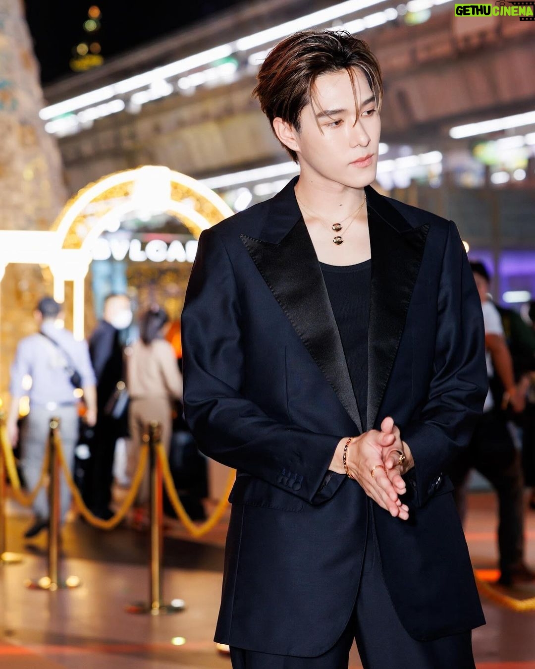 Hirunkit Changkham Instagram - 🎄🌟 #BULGARI #BULGARITHAILAND #MAGNIFICENTWONDERS #TIMEFORMAGNIFINCENCE #HOLIDAYSEASON #SIAMPARAGON