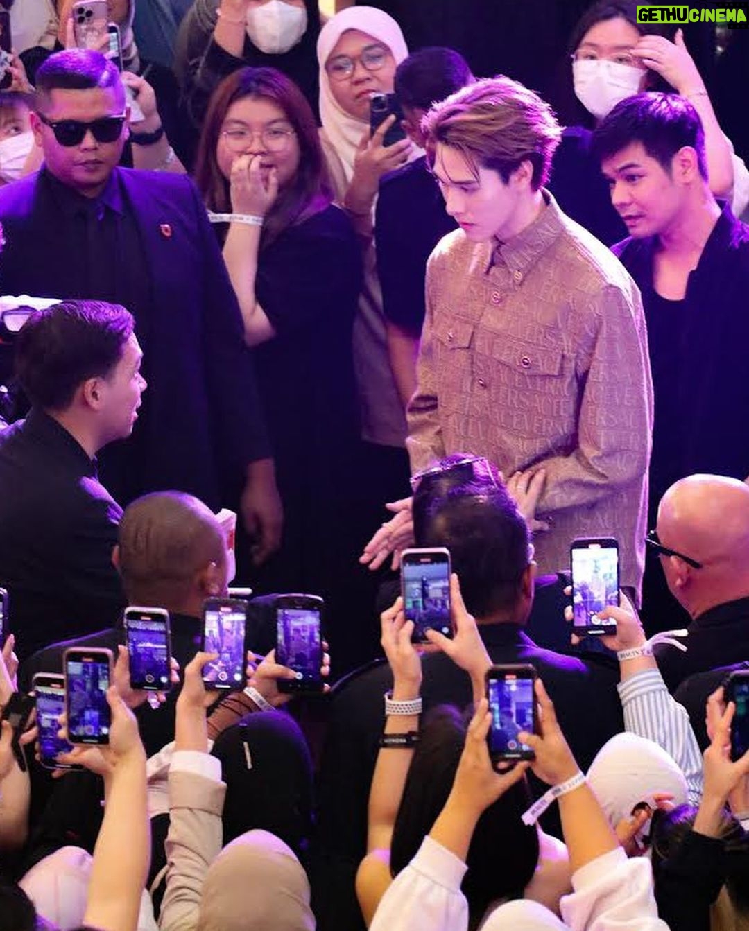 Hirunkit Changkham Instagram - Thank you Malaysia! I'm very happy to be back with Versace Dylan Purple. 💜 You're the sweetest. 💜 #DylanPurplexNani #VersaceFragrances #VersaceDylanPurpleMY #VersaceDylanPurpleTH @sephoramy @thaisephora