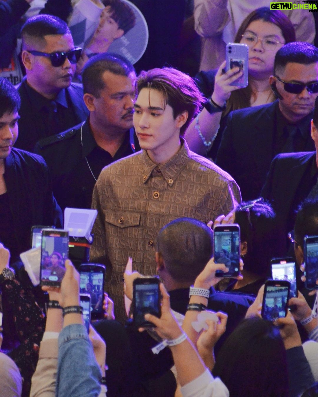 Hirunkit Changkham Instagram - Thank you Malaysia! I'm very happy to be back with Versace Dylan Purple. 💜 You're the sweetest. 💜 #DylanPurplexNani #VersaceFragrances #VersaceDylanPurpleMY #VersaceDylanPurpleTH @sephoramy @thaisephora