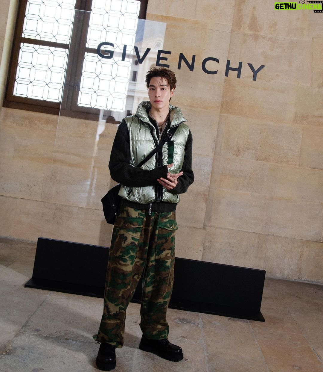 Hirunkit Changkham Instagram - Thanks for having me 🖤 @givenchy #givenchy #givenchyss24 #givenchyfamily Paris, France