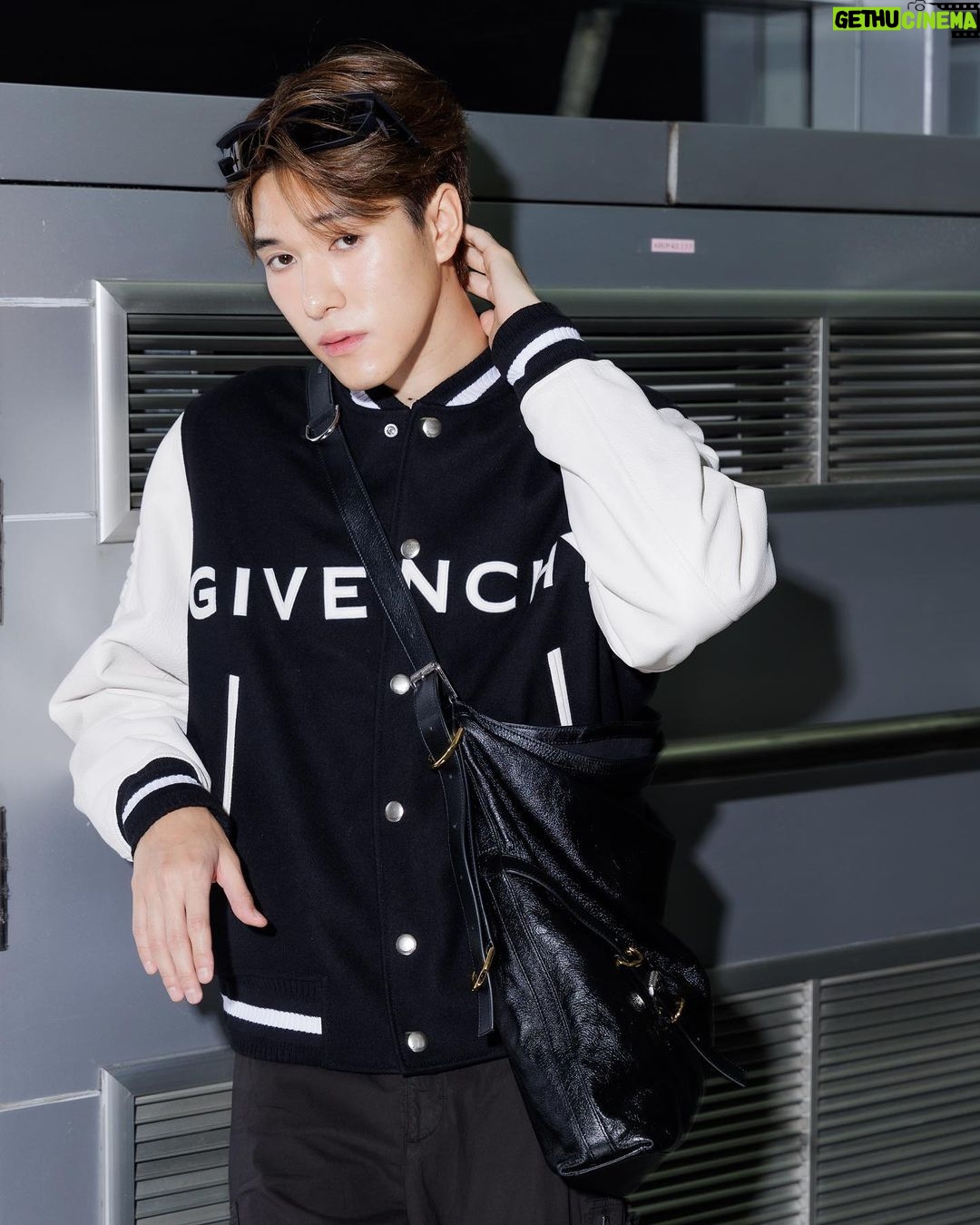 Hirunkit Changkham Instagram - On my way 🕶️ #givenchy #givenchyvoyou #givenchytkmx @givenchy