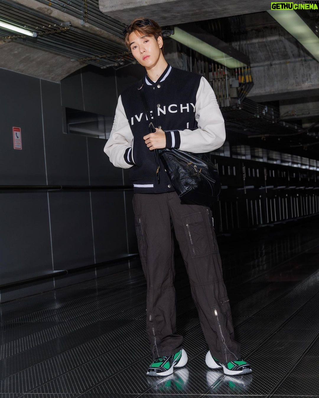 Hirunkit Changkham Instagram - On my way 🕶️ #givenchy #givenchyvoyou #givenchytkmx @givenchy