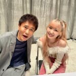 Hitomi Honda Instagram - . 明日12月29日(金)よる6時からは ハマダ歌謡祭 紅白3時間SP🎤 前回の収録のときに浜田さんと日比アナとおじゃすと ひとつ500円もする高級みかんを一緒にいただいたのですが とっても甘くて美味しかったです🤭🍊 そして浜田さんとお写真撮っていただきました！ うれしい〜🧚‍♀️✨ 皆さんもみかん食べながらぜひご覧ください☺︎ @ookami_tbs 🐺