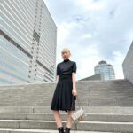 Hitomi Honda Instagram - . 祝日の予定 立てましたか🪿 最近 遠征でのお仕事が充実していて、 色々なところに行けるのがとても楽しいです🛤️ 今週も楽しみ🦔 今日はだいすきなバゲットと👜 #fendi #pr @fendi