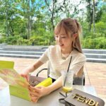 Hitomi Honda Instagram - . 🍋🍩🍃 ひさしぶりにコーヒー以外のドリンクを飲んだ日🥤 @fendi #FENDI #pr