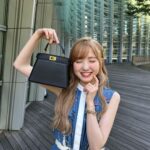 Hitomi Honda Instagram - . FENDIの素敵なカバンとお洋服で美術館へ🧳 みなさん夏休み楽しんでますか🌻 @fendi 🧵🪡 #FENDI #pr