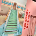 Hitomi Honda Instagram - . 『ウェスアンダーソンすぎる風景展』 本日からスタートです🎨 ポップでカラフルな世界観の中で旅行気分を楽しみながら オシャレな写真がたくさん撮れちゃいます🧚🏻‍♀️ 素敵な旅のヒントをぜひ見つけてみてください🛫🎫 @awa__tokyo #AWA展 #ウェスアンダーソンすぎる風景展