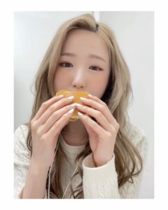 Hitomi Honda Instagram - . KANSAI COLLECTION 2023S/S Thank you🦩✨ @kansaicollection 🪩 @shein_japan 🏄‍♀️🌺🍊 @dorayaki_madoi 🫘