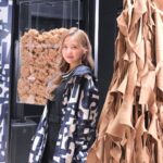 Hitomi Honda Instagram - . Max Mara表参道店にて開催されている アップサイクルでできた新素材「CameLuxe」のイベントにお邪魔しました🐪 デザインがオシャレなだけでなく、軽くて暖かく、環境にもやさしい素材で作られたウェアはとても着心地が良かったです🌏♻️ 学生さんとのアートプロジェクトもあり、キャメリュクスを使ったユニークで素敵な作品が展示されています🎨 @maxmara #MaxMaraTheCube #Cameluxe #MaxMara