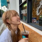 Hitomi Honda Instagram - . もうすぐ年明け！ あっという間だった2023年。 しあわせな毎日をありがとうでした🤝🏻 来年もよろしくね☺︎