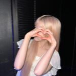 Hitomi Honda Instagram - . もうすぐ年明け！ あっという間だった2023年。 しあわせな毎日をありがとうでした🤝🏻 来年もよろしくね☺︎