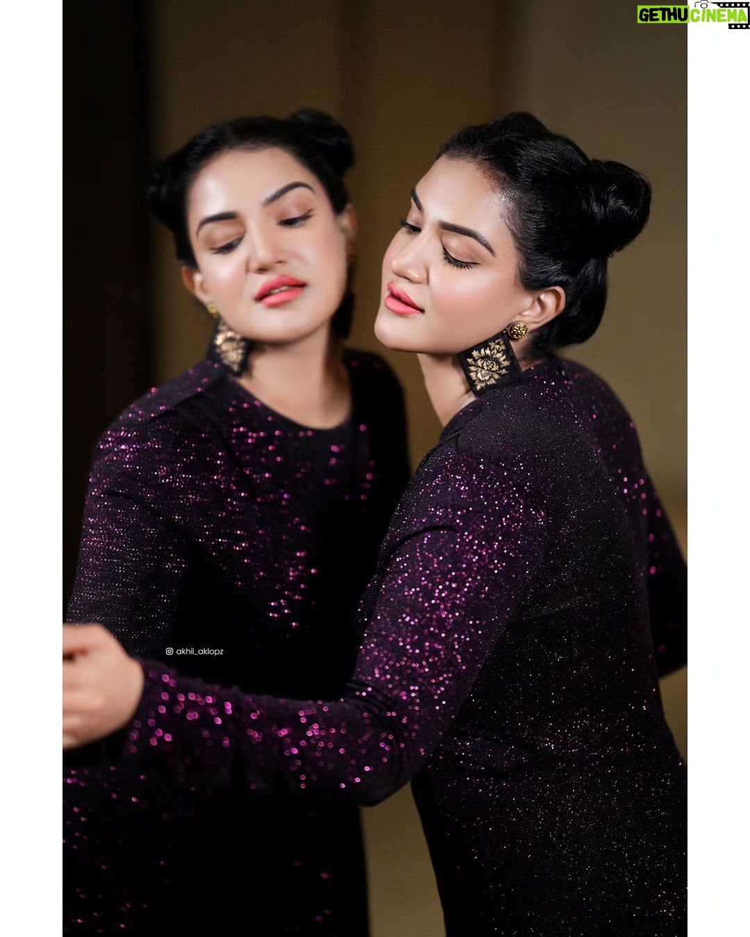 Honey Rose Instagram - Photography @akhil.aklopz Hairstyle @rahul_namo_