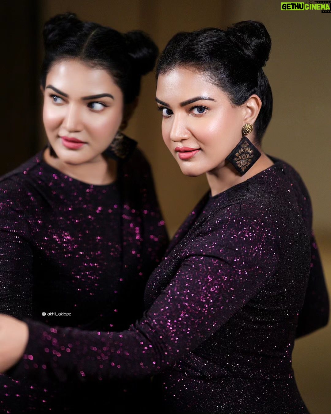 Honey Rose Instagram - Photography @akhil.aklopz Hairstyle @rahul_namo_
