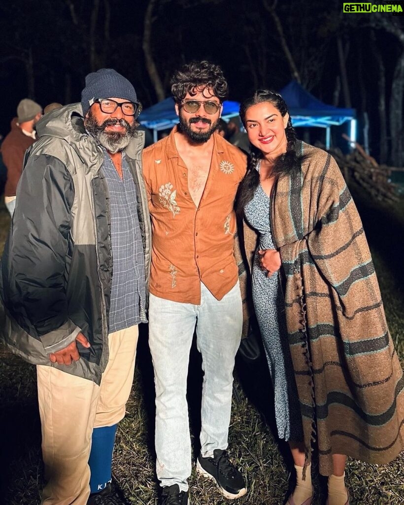 Honey Rose Instagram - And it's time to wrap up! Working with this exceptionally skilled team has been an incredible experience. I want to express my gratitude to @badushanm (Badhukka) for placing his trust in me right from the start, even when I had uncertainties. I consider it a fantastic opportunity to collaborate with the highly talented director, Abrid Shine Sir. It was an unforgettable experience. @anandhini._bala , a debutant director, showcased great potential . Did not even seem like it was her first time managing a large crew. A big shoutout to the ever-beautiful @honeyroseinsta , who gave her utmost and is undoubtedly destined for greater heights with her outstanding performance. Also, kudos to @rahul_manappatt for providing us with such an excellent story . A young mind with wide horizons. I'd like to extend special mentions to @chanduveeyyy and @r_radhikaofficial for being wonderful co-artists throughout this journey. Thank you dear @swaroopphilip for capturing beautiful frames throughout the movie... And a very special mentions to @manjubadhu @ratheesh_palod @prijin_jp @thenameis_yogesh @vishnuraghunandanm @sangeeth_v.s @ben_sherin_ @paulstarwatson @abhairavi @praveen_b_menon @deepu_sk @_anish_mathew