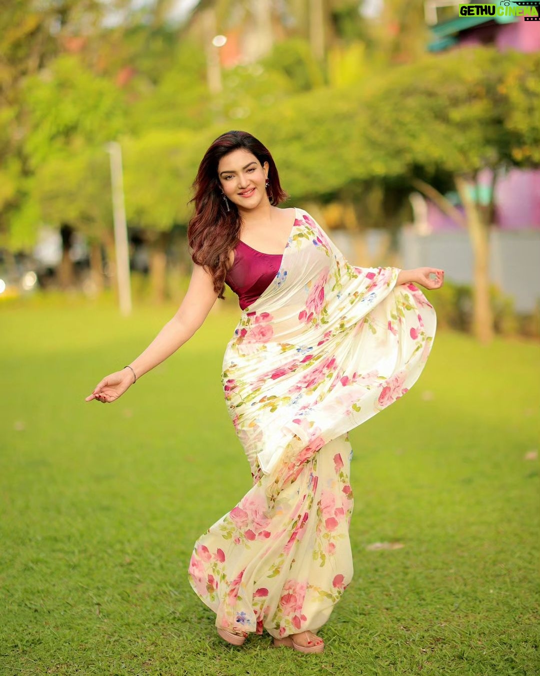Honey Rose Instagram - Photography @shikku_j_official__ Mua @sreshtamakeup Costume @tanith_design Accessories @priya_anokhi_
