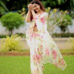 Honey Rose Instagram – Photography @shikku_j_official__ 
Mua @sreshtamakeup 
Costume @tanith_design 
Accessories @priya_anokhi_