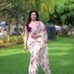 Honey Rose Instagram - 📸 @shikku_j_official__ 💄 @sreshtamakeup 🥻@tanith_design