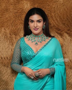 Honey Rose Instagram - @vanithamagazine

@honeyroseinsta

photo @sreekanth_kalarickal

Makeup @sreshtamakeup 
Costume @tanith_design
@shijukris
Jewellery @goodwillcollectionskerala
Text @gopinathvijeesh 
Colour grading @michaelaerthedathu