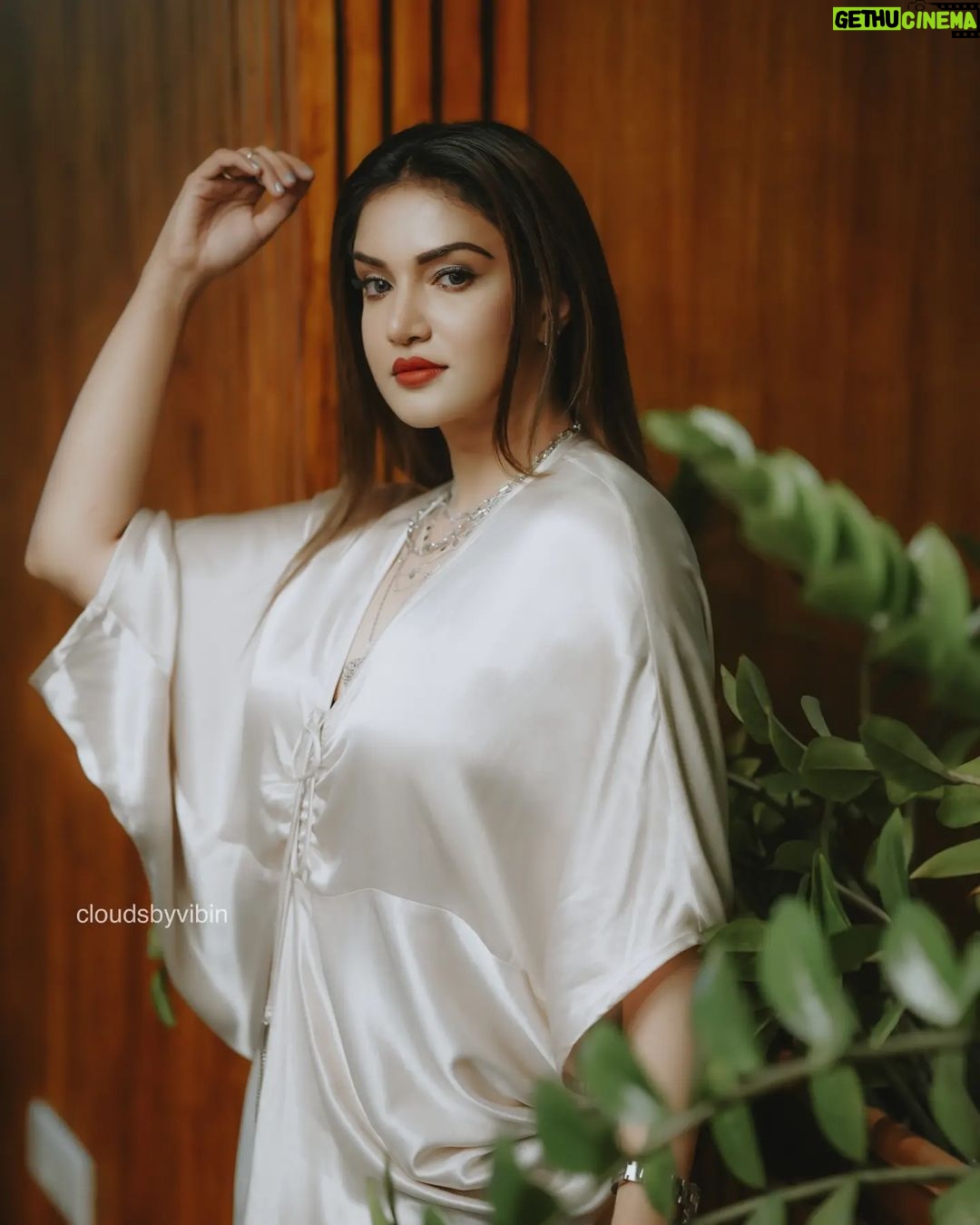 Honey Rose Instagram - Photography @cloudsbyvibin Mua @renjurenjimar Hairstylist @sudhiar.hairandmakeup