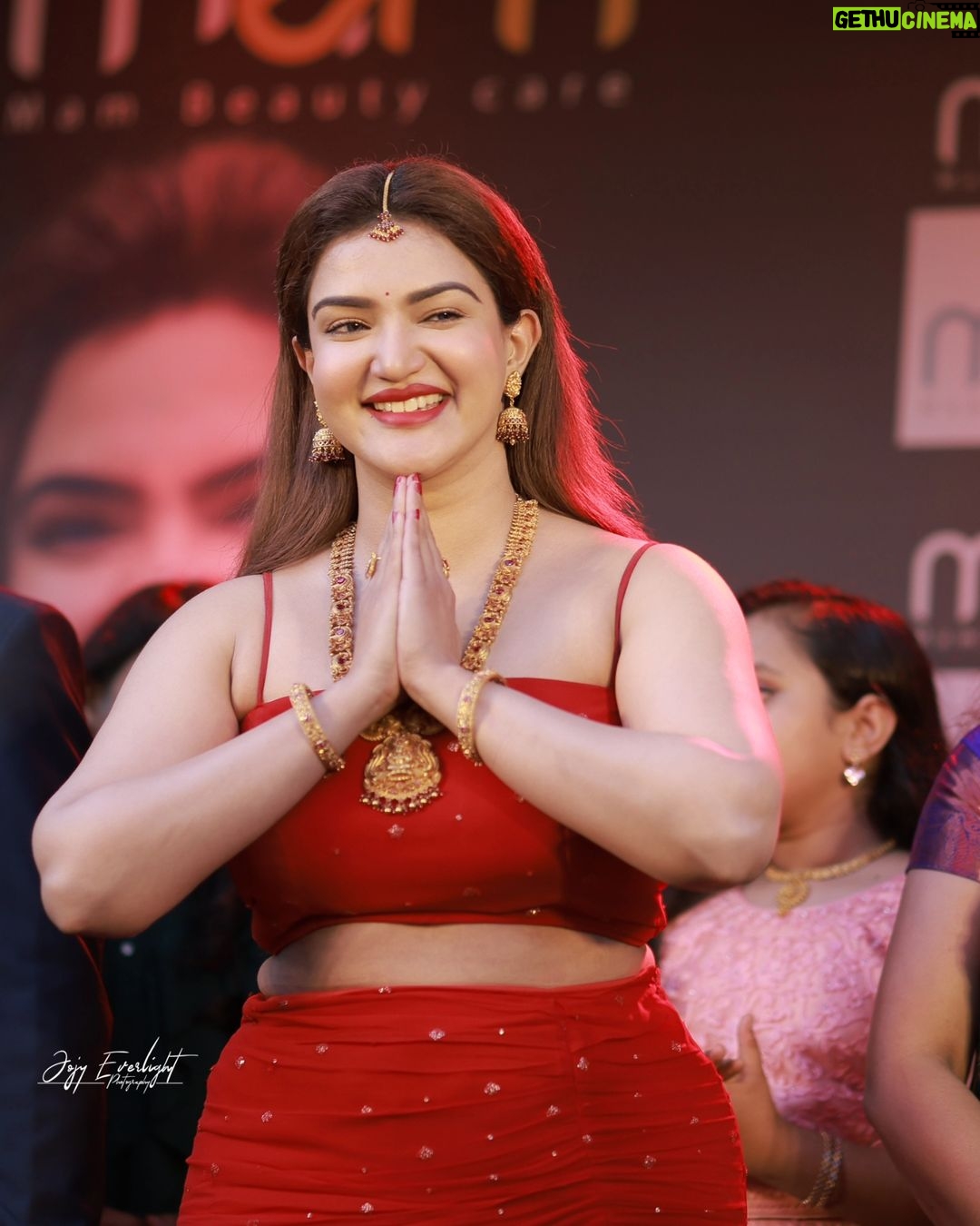 Honey Rose Instagram - Jewellery @parakkat_jewels Costume @cinderlladesign_studio