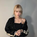 Hong Eun-chae Instagram - 🖤