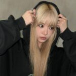 Hong Eun-chae Instagram - Make it look easy