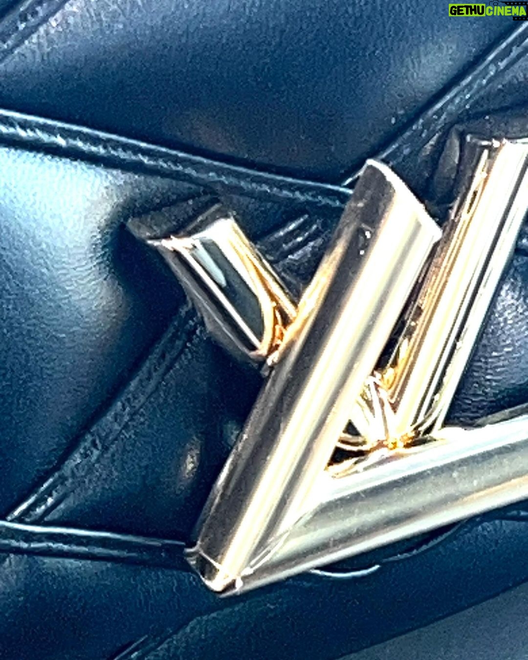 Hong Eun-chae Instagram - 💍 #광고 #LVGO14 #louisvuitton