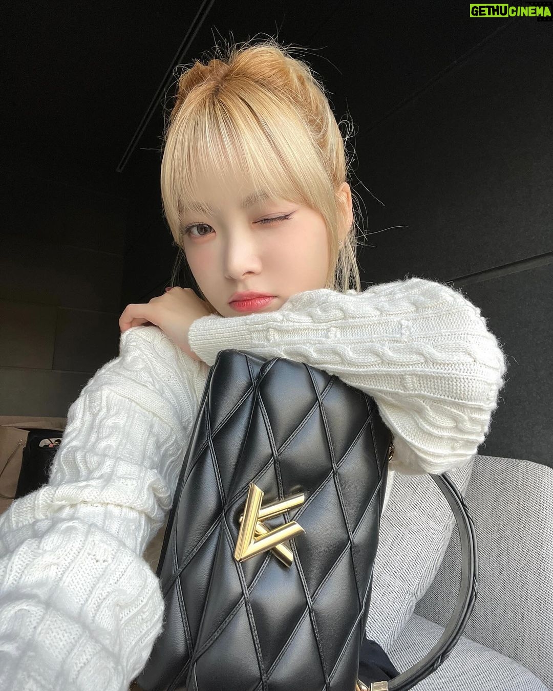 Hong Eun-chae Instagram - 💍 #광고 #LVGO14 #louisvuitton