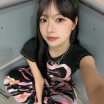 Hong Eun-chae Instagram - 😵‍💫🫥